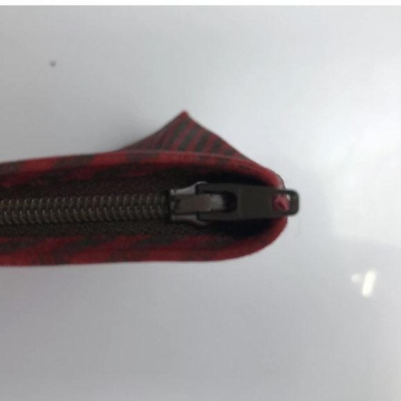 Gucci Rigate line cloth pouch W24 × H14 × 3 - Picture 11 of 11